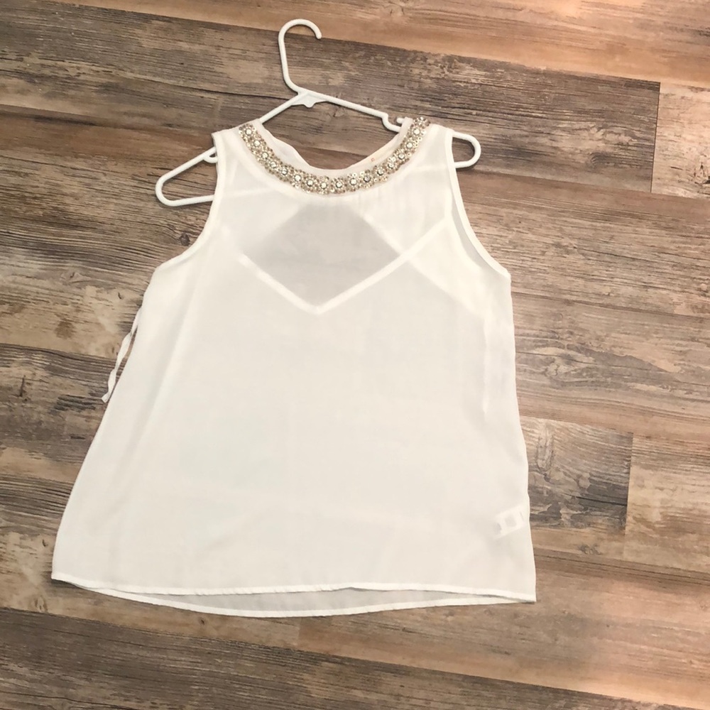 Women’s white dressy tank top